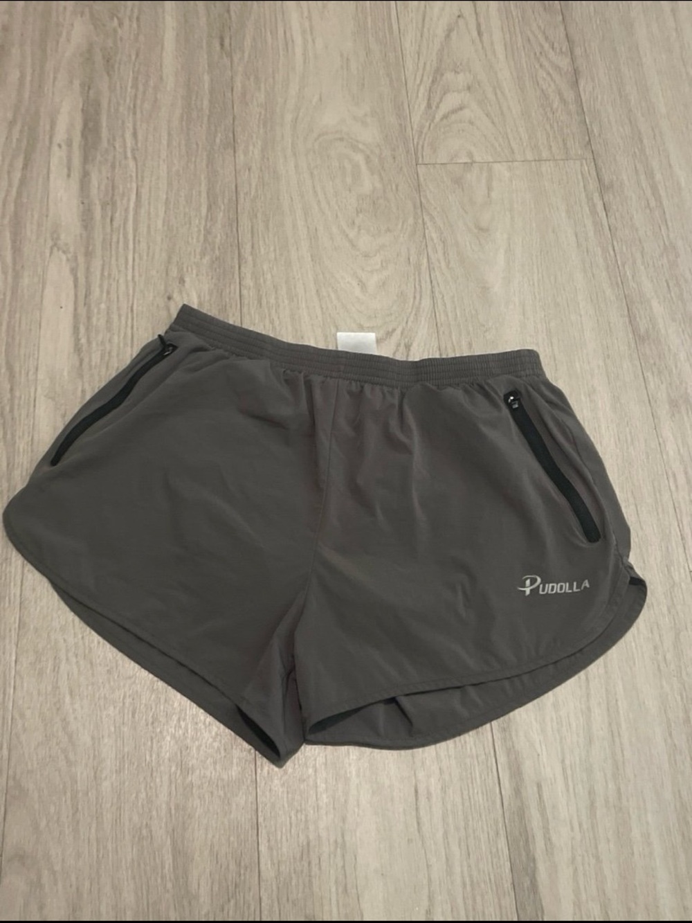 Pudolla Women's Gray Athletic Zip-Pocket Shorts